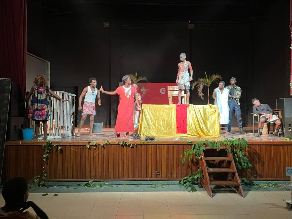 Ceiba Bantú, uno de los grupos teatrales más longevos de Guinea Ecuatorial 