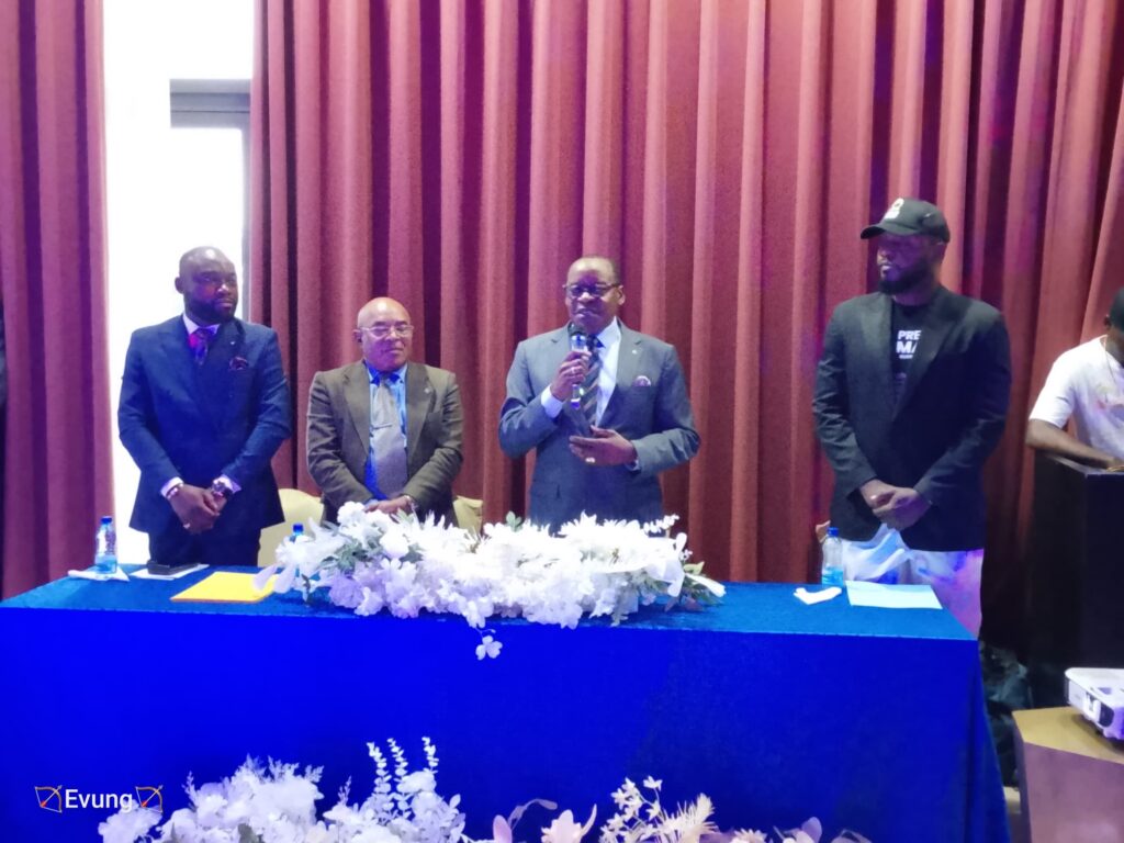 Lanzamiento oficial de los premios “Bellas Artes Guinea” con una primera edición homenajeando al legendario “MAELE”